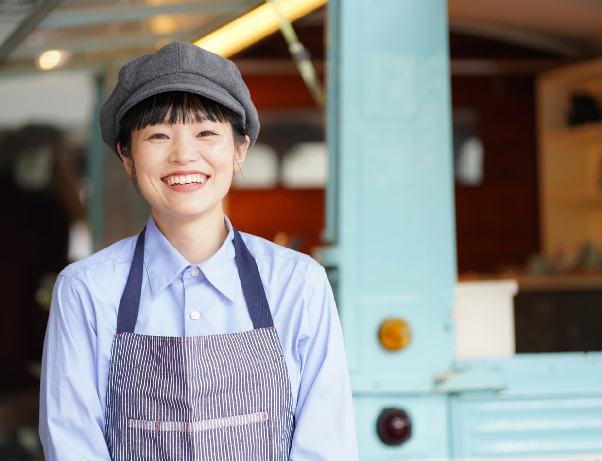 A barista at a coffeeshop